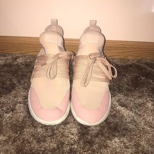 Steve Madden sneakers